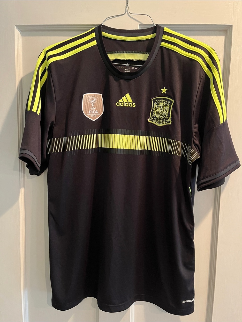 NWOT never worn Adidas Black Neon Lime/Yellow Accent Spain 2010 Fifa Jersey